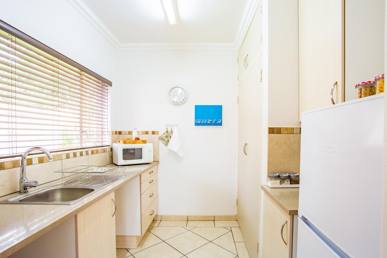 Leozet Self Catering Apartment بريتوريا المظهر الخارجي الصورة